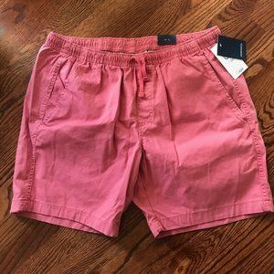 Men's CROWN & IVY Motion Flex Vineyard Red Elastic Waist Shorts  Sz. M NEW NWT